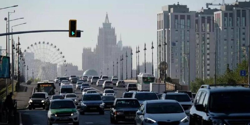 Астанада көлік кептелісін азайту үшін бірқатар ұйымның жұмыс кестесі өзгереді
