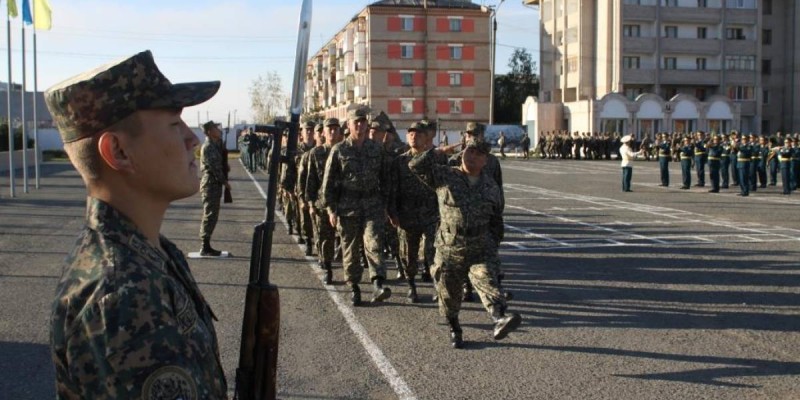 Алматыдағы әскери бөлімде Ұлттық ұлан сарбазы терезеден секіріп кетті
