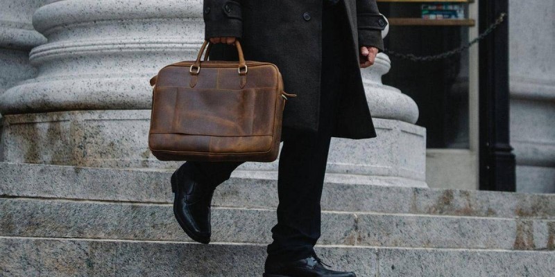 2000 шенеунік жұмыстан босатылады: Президент маңызды құжатқа қол қойды