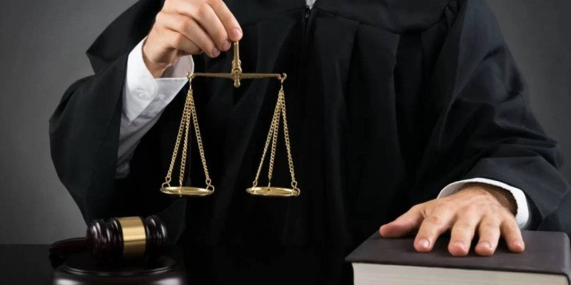 Сенат Жоғарғы соттың үш судьясын қызметінен босатты