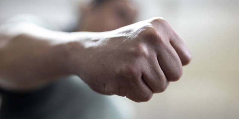 Әкім тойда бұрынғы әріптесімен не үшін төбелескенін айтты