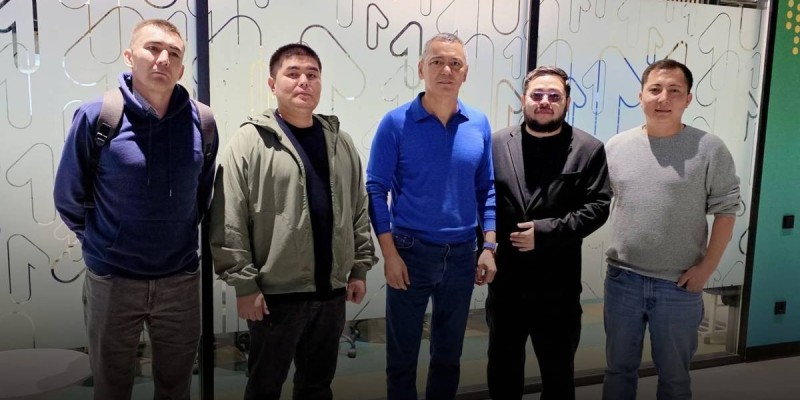 Сүйінші, ағайын! Қазақ компаниясы қуанышты жаңалығын бөлісті