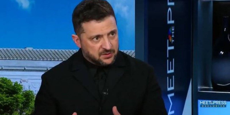 Зеленский: Ресейдің талабына қарамастан, Донбастан шегінбейміз