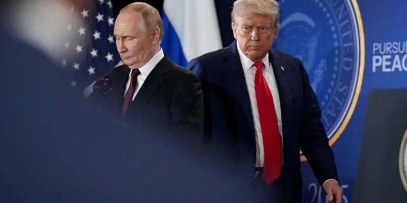 Ақ үй: Трамп пен Путиннің жақын уақытта кездесуі жоспарланбаған