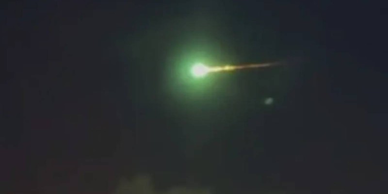 Мәскеу үстінен белгісіз жарық нысан ұшып өтті