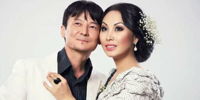 "Бір жапырақ қағаз да бұйырмады": Қарақат Әбілдина күйеуін қорғап шықты (ВИДЕО)