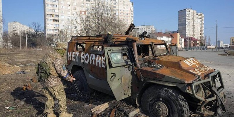 Қазақстандық әйел күйеуін Украинада қаза тапқандар тізімінен тапты