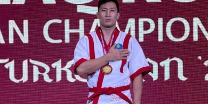 Дала Қырандары қозғалысының үйлестірушісі Нұрғали Тұрсынғазиев қазақ күресінен Азия чемпионы атанды