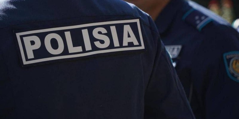 Ауылда  учаскелік полицейді ұрғандар сотқа тартылды