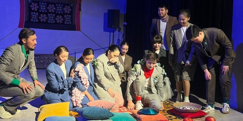 «Құштар» - аутизм мәселесіне арналған алғашқы спектакль