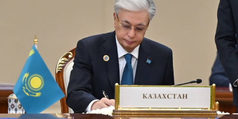 Президент Тоқаев Жетісайдағы өрттен қаза болғандарға көңіл айтты