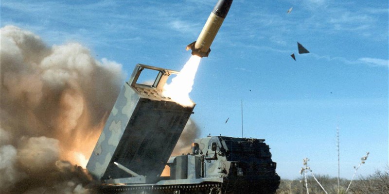Украина ATACMS тактикалық зымыран кешенін қолданды