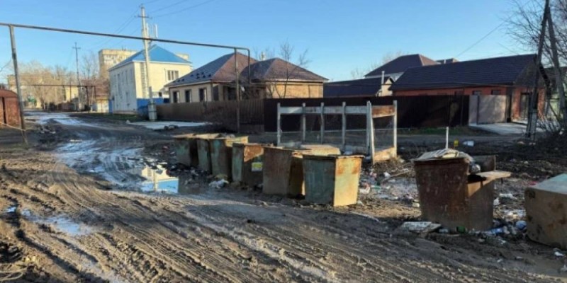 Қараңғы көше, батпақ жол: Орал тұрғындарының жанайқайы естілмей тұр