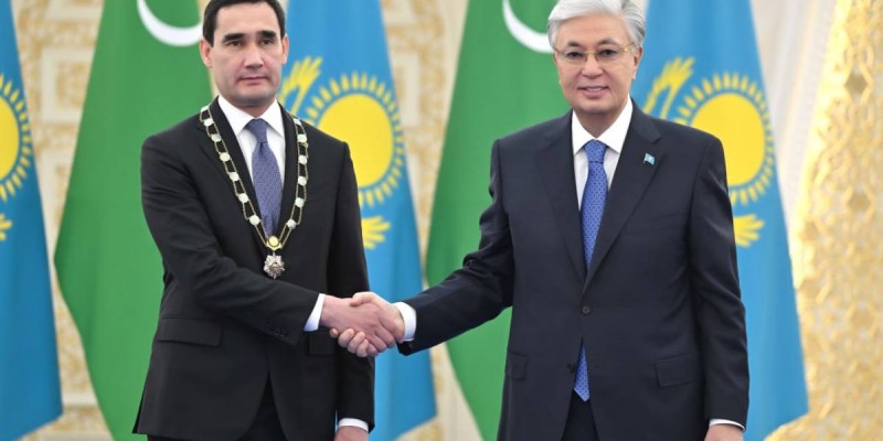 Тоқаев Түрікменстан Президентін «Алтын Қыран» орденімен марапаттады