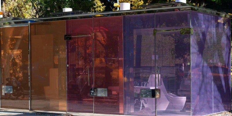 Астанада 1 теңгелік дәретхананың бар екенін білесіз бе? (ВИДЕО)