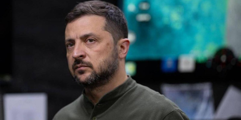 Зеленскийдің шешімі: Ол соғыстан қашқан президенттерден үлгі алды ма?