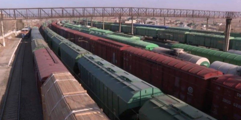 Өзбекстанмен шекарада астық тиеген мыңдаған вагон қаңтарылып тұр
