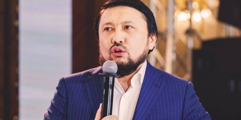 "Алладан шипа тілеп жатырмын": Мұхаммеджан Тазабек ел күтпеген хабарды айтты (ФОТО)