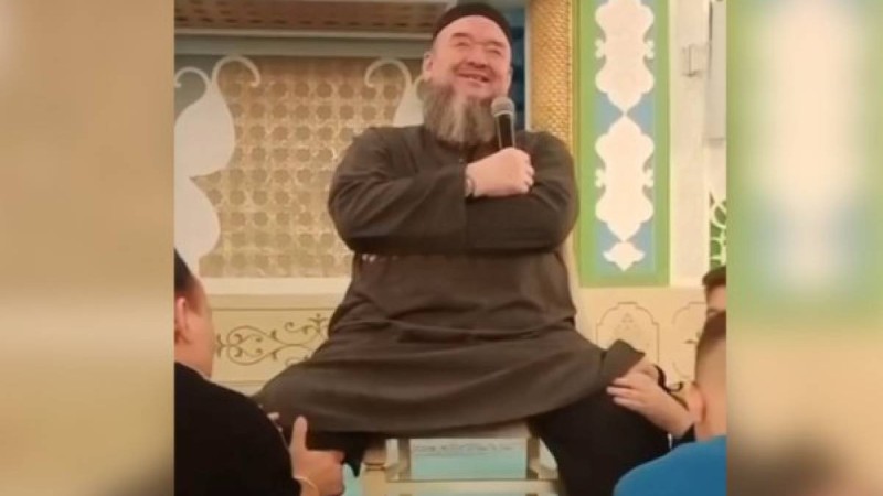 Сарыағаш медресесі: Смановтар бюджеттен миллиондар алып, бала құқын бұзып отыр ма?.