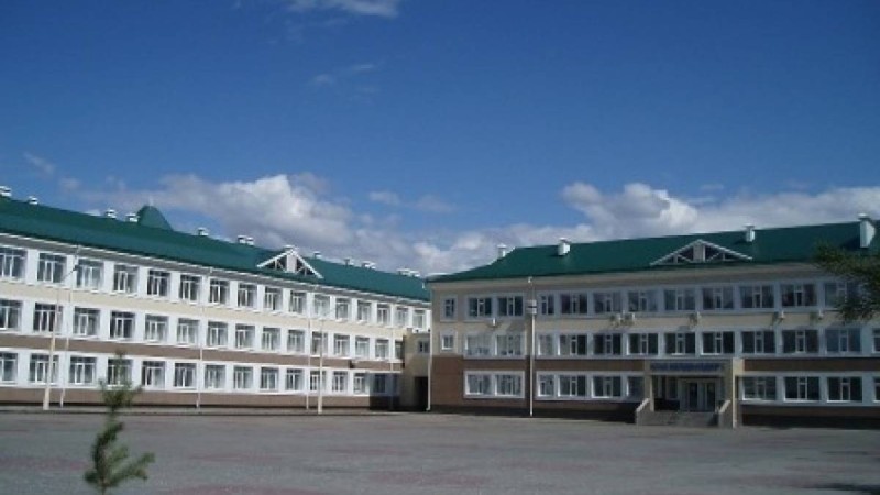 Қостанайдағы мұғалім мен ата-ана төбелесін полиция тергей бастады.