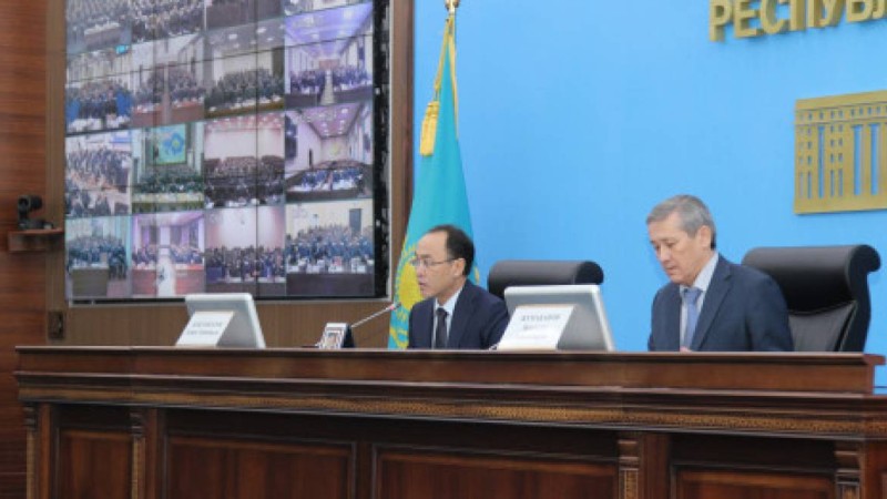 Үш прокурор қызметінен босатылды.