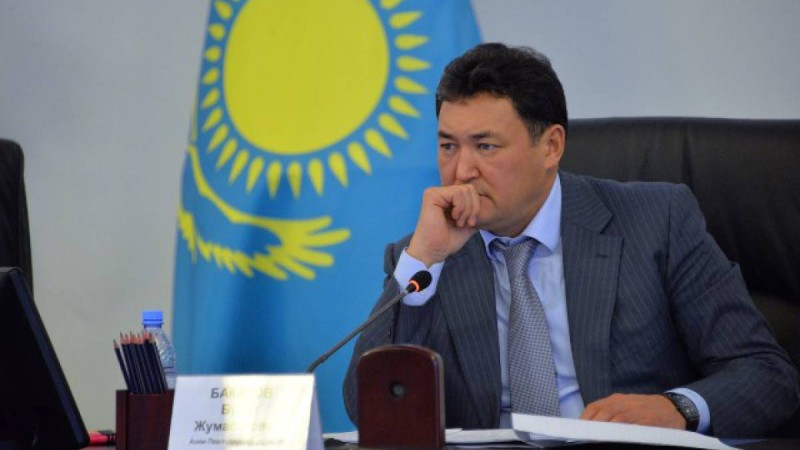 Павлодар облысының әкімі Болат Бақауовтың блогерлері.