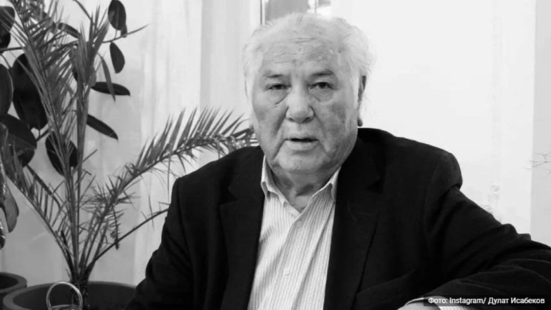 Жазушы Дулат Исабеков өмірден өтті.
