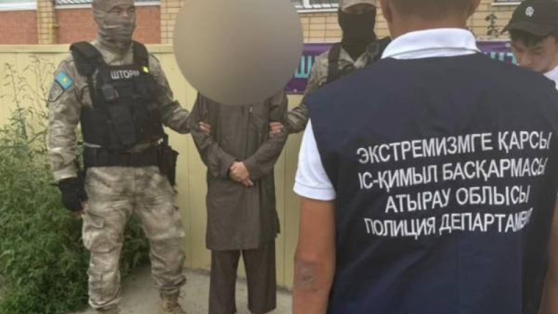Атырау тұрғыны тыйым салынған діни материалдарды таратқан.