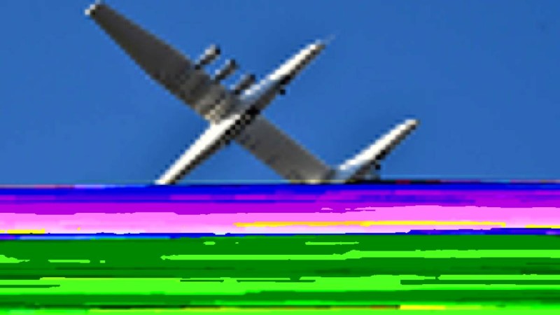 Әлемдегі ең үлкен ұшақ алғаш рет әуеге көтерілді (видео).