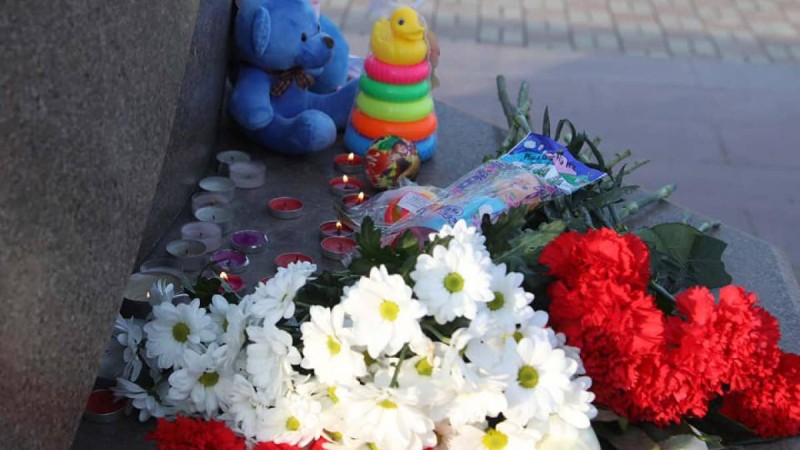 Таразда өрттен қаза болған бес баламен қоштасу рәсімі өтті (фото).