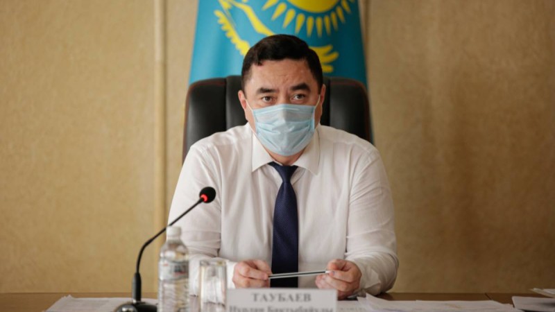 «Мен осы арандатудың артында кімнің тұрғанын білемін». Қамауға алынған шенеунік үндеу жасады..