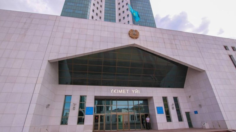 Қымбатқа түсетіндіктен үкімет Шамалғанда көпір салмаған.