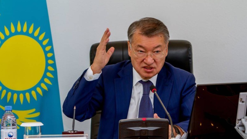 Тоқаев Ахметовтің өкілеттігін тоқтата ма?.
