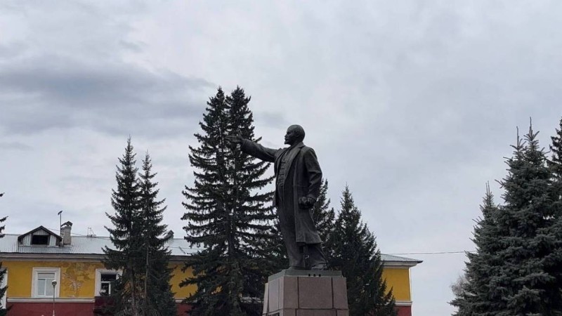 Шығыс Қазақстандағы Ленин ескерткішін жөндеуге 1,5 млн теңге бөлінбек.