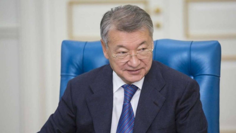 Даниал Ахметовке жалған ақпарат беріп, алдап соққан.