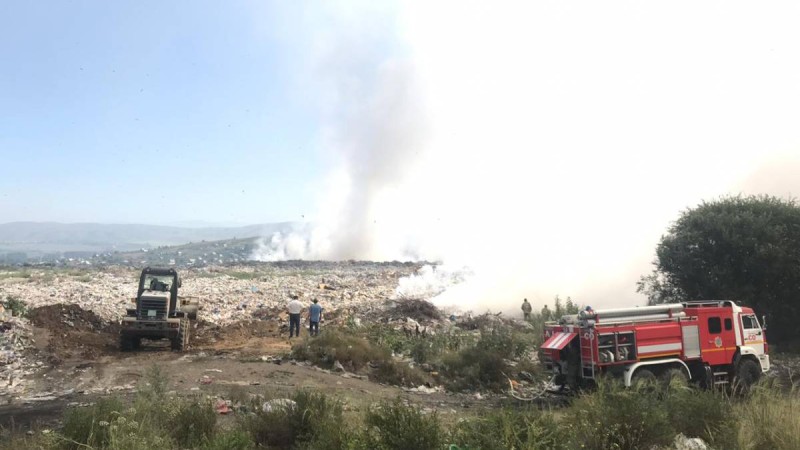 ШҚО: Қоқыс полигоны өртенді (видео).