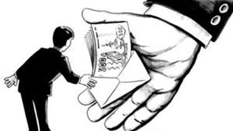 Пара алған да, берген де жауапты.