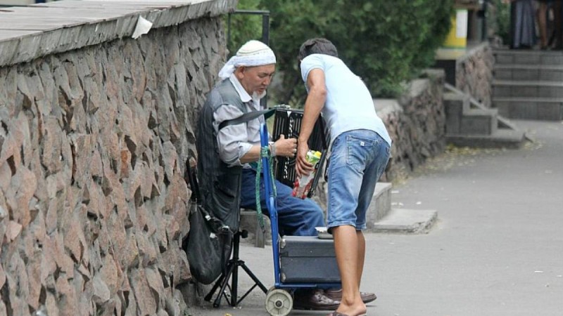 Садақа беріп сауап аламын деп жүріп айыппұл алмаңыз….