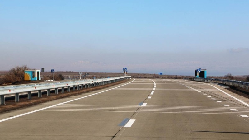 Алматы облысында 23 миллион теңгеге салынған аялдама жұмыс істемейді.