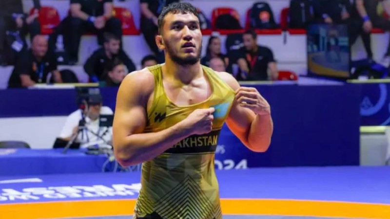 Ризабек Айтмұқан үш дүркін әлем чемпионы атанды.
