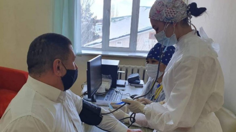 Елордалық ұстаздар екпе алды.
