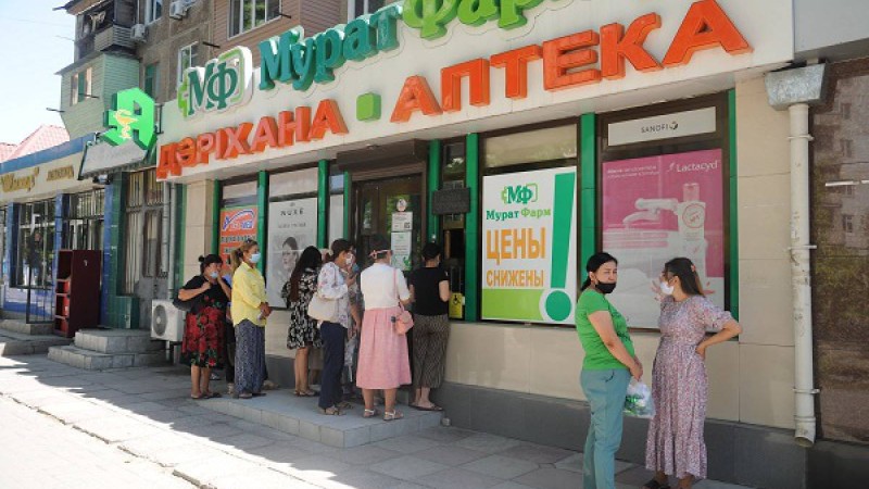 Жұрт дәрі іздеп сабылып жүр.