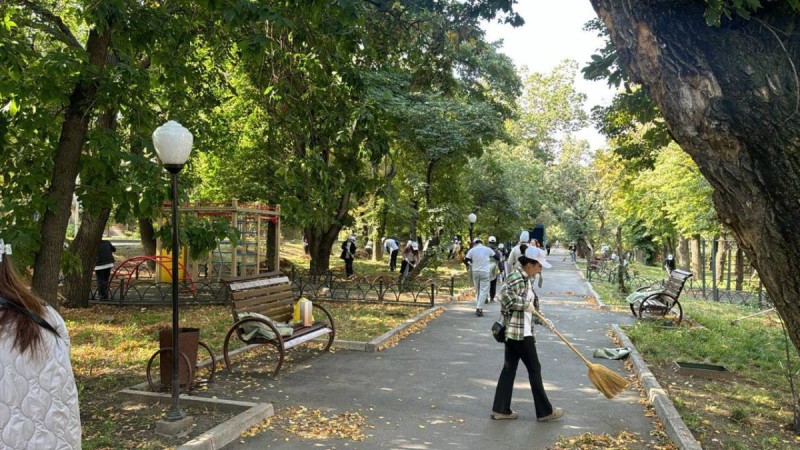 Алматыда қалалық сенбілікте 130 тонна қоқыс жиналды.