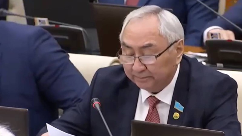 Дайрабаев: Балаларым кінәлі емес, мәжілістен кетпеймін!.