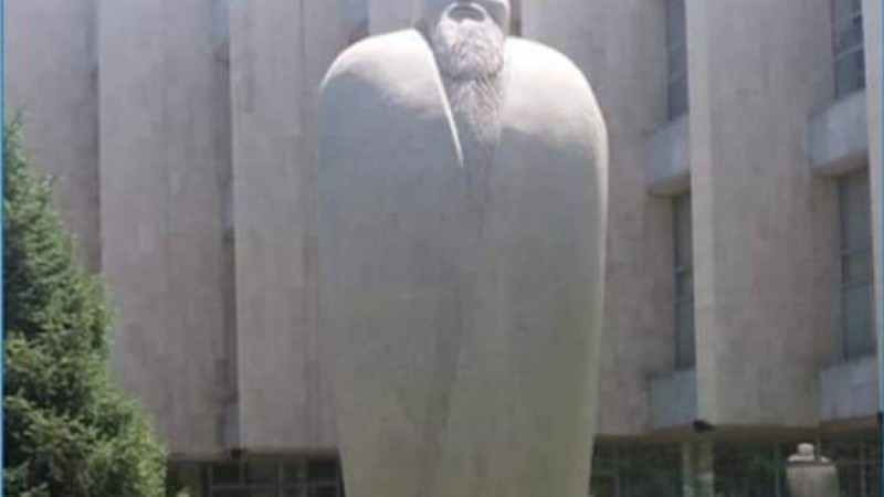 Даулы мүсін жайлы мұражай ресми жауап берді.