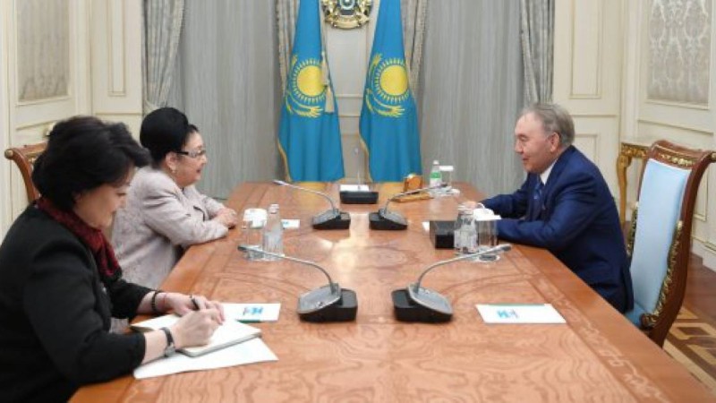Елбасы КСРО халық әртісі Бибігүл Төлегенованы қабылдады.