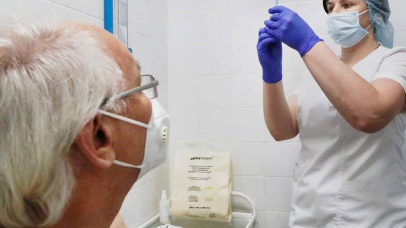Сәуірде 65 жастан асқандар вакцина алады.