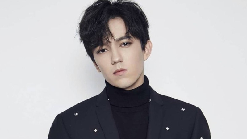 Димаш Құдайберген 8 наурызға тосынсый әзірледі.