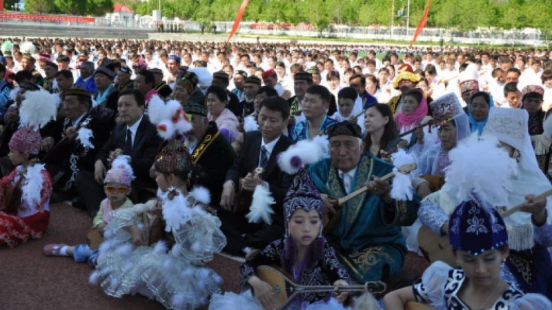 Қытайдағы қазақ балалар «Ұрланған ұрпақтың» қытай нұсқасына айналуы мүмкін.