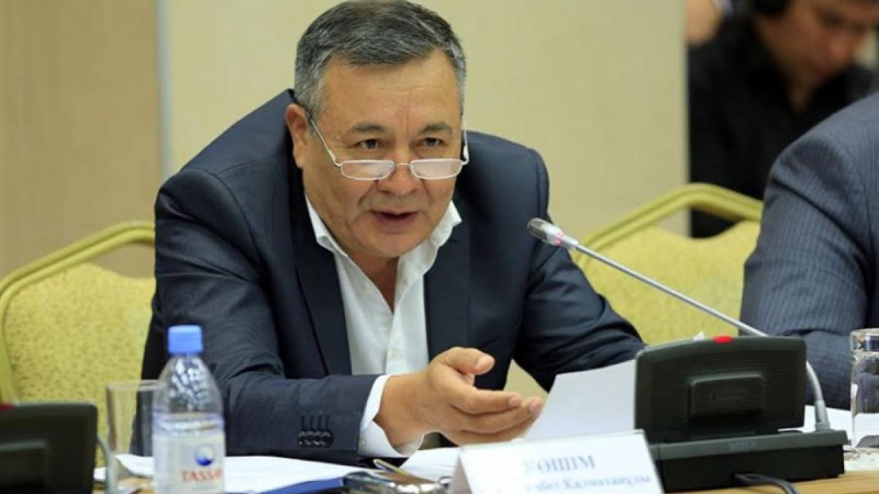 Б.Байбек назарына! Халықаралық жарысты Ресейдің мемлекеттік тілінде жүргізу не сасқандарың?.